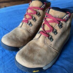 Womens Danner 4 Inquire Chukka Brown/Red